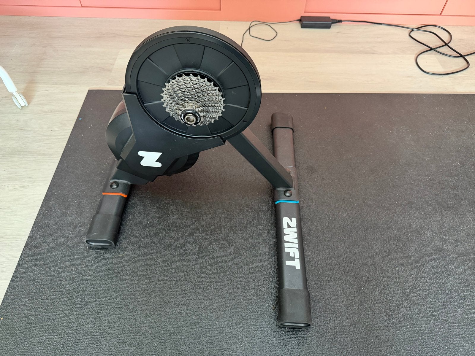 Zwift Hub & Play met mat en laptop/monitor standaard, Ophalen, Zo goed als nieuw, 10 tot 15 versnellingen, Overige merken