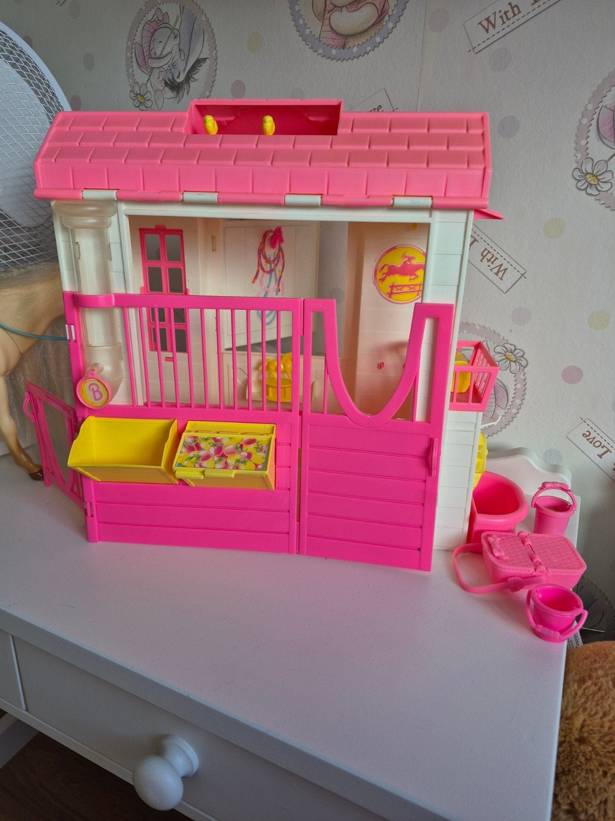 Vintage Barbie paardenstal met paard van Mattel, Ophalen of Verzenden, Gebruikt, Barbie