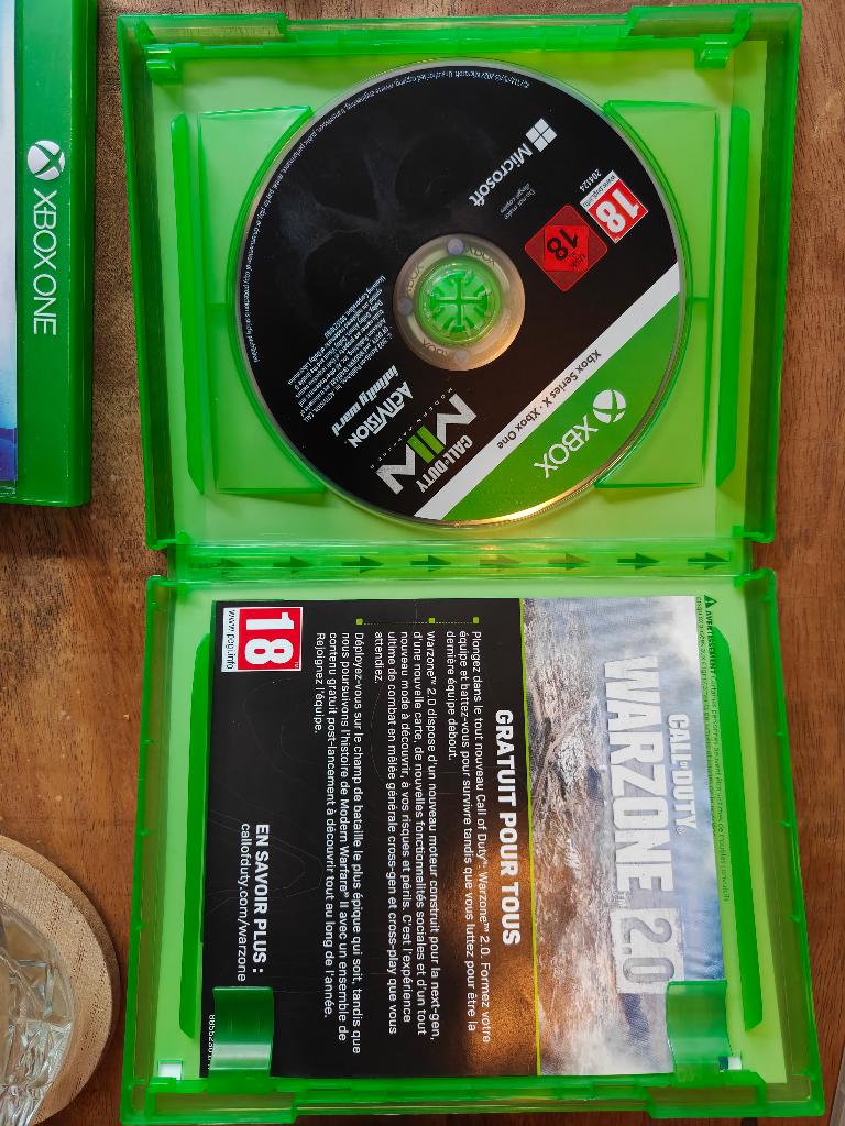 Call of Duty Modern Warfare II - Xbox One & Xbox Series X, Ophalen of Verzenden, Zo goed als nieuw
