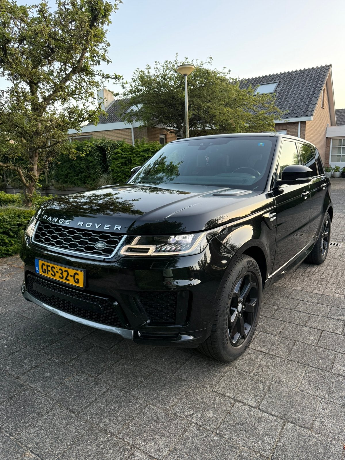 Land Rover Range Rover (sport) 2.0 SD4 240pk met nieuw APK, Automaat, 4 cilinders, Zwart, Diesel