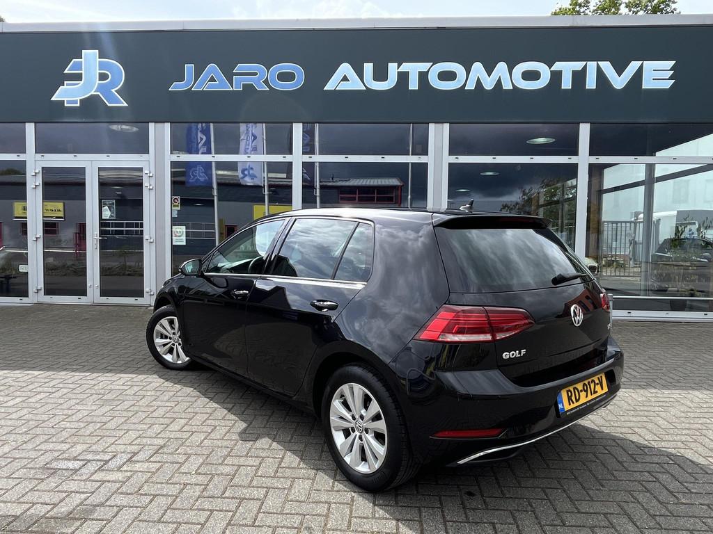Volkswagen Golf 1.0 TSI Comfortline | AUTOMAAT | ACC | Apple, Auto's, Volkswagen, Stof, Gebruikt, 620 kg, Zwart