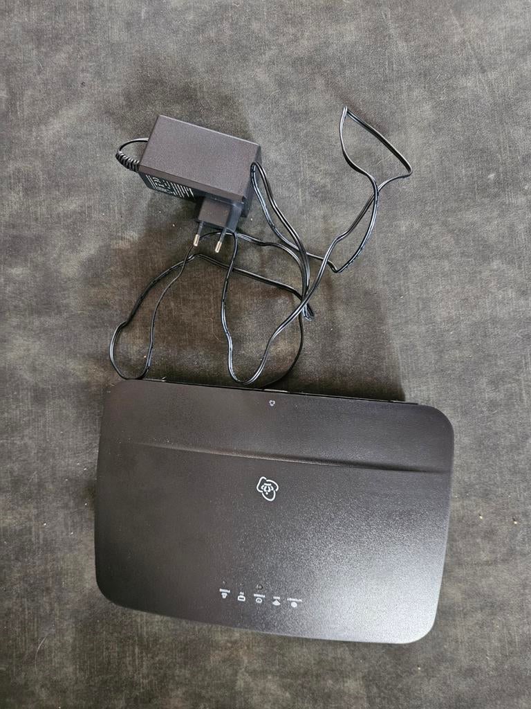 KPN Box 12 Router/Modem - Zo goed als nieuw, Computers en Software, Routers en Modems, Ophalen of Verzenden, Zo goed als nieuw
