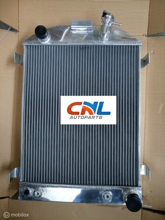 Radiateur FORD GRILL SHELLS HI-BOY CHEVY ENGINE W/COOLER AT