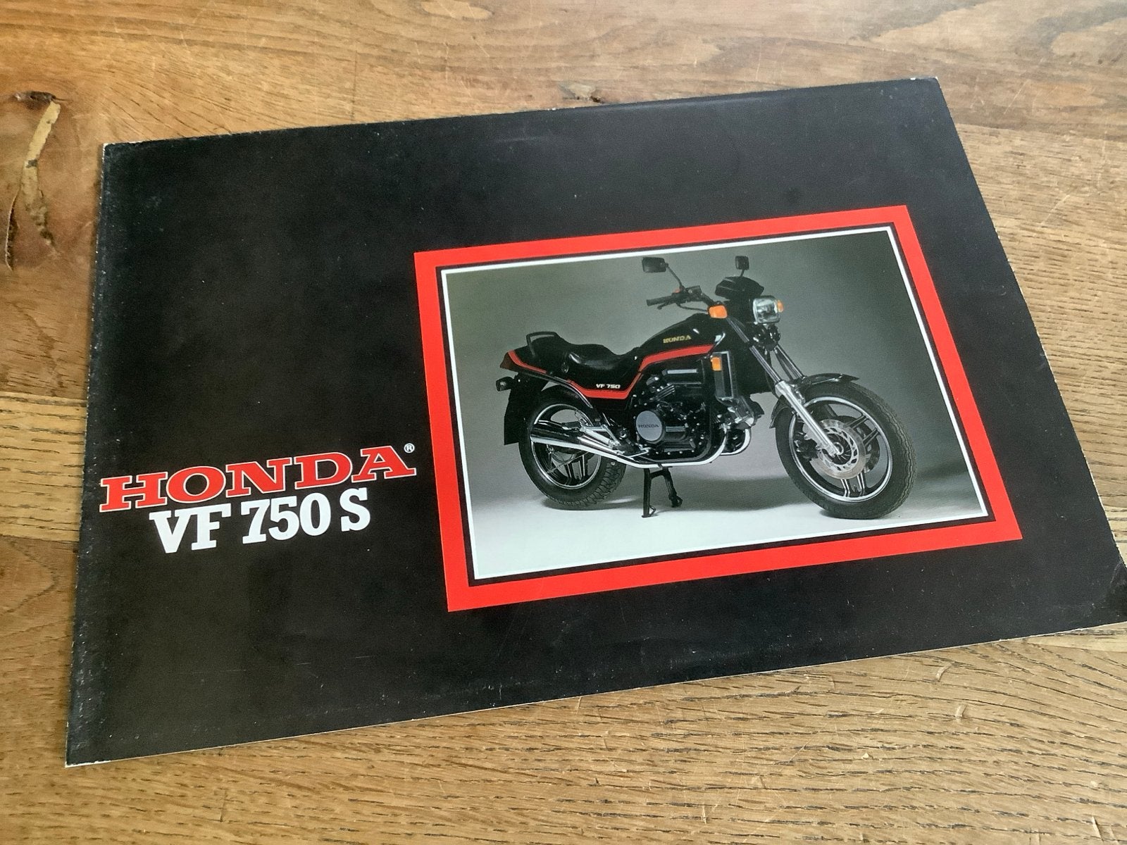 Honda VF 750 S Brochure - Origineel uit 1982.  (13), Verzenden, Honda