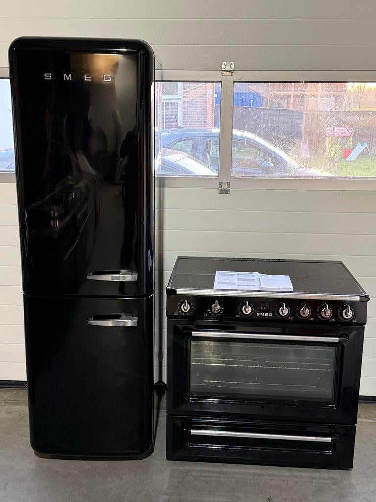Smeg Koelkast met Vriezer en Fornuis - Zwart Retro Design, Bella, 60 cm of meer, Ophalen of Verzenden, Zo goed als nieuw