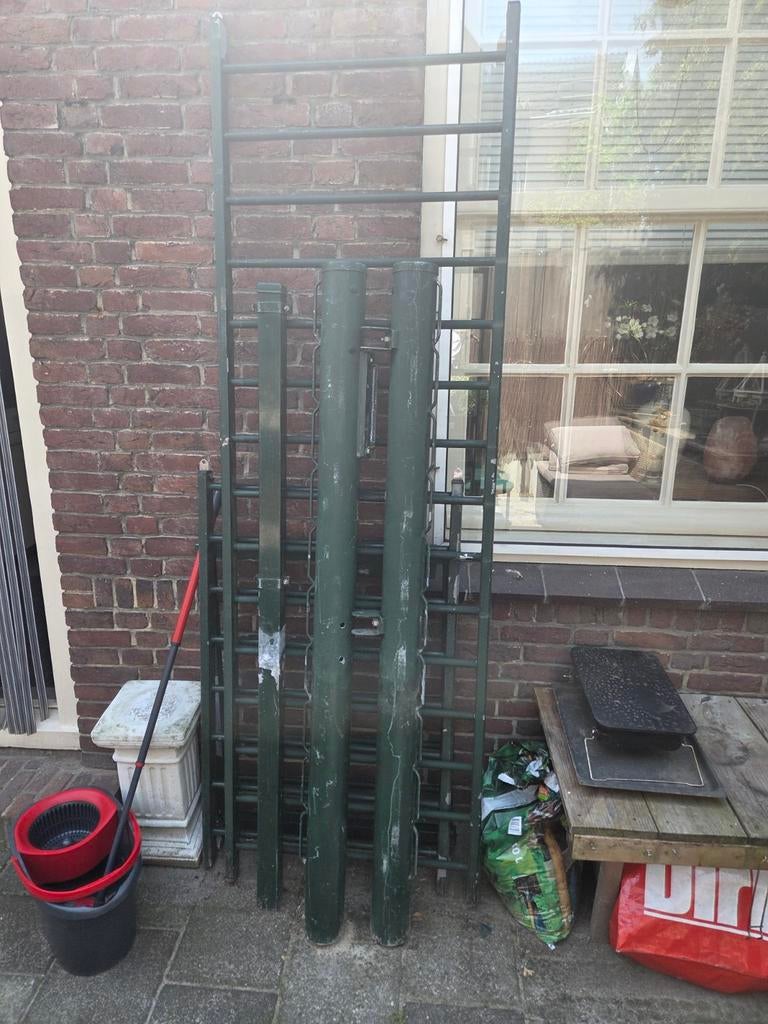 Gebruikt ijzeren hekwerk met palen, Tuin en Terras, Tuinhekken en Hekwerk, Ophalen of Verzenden, Gebruikt, IJzer, Spijlenhekwerk