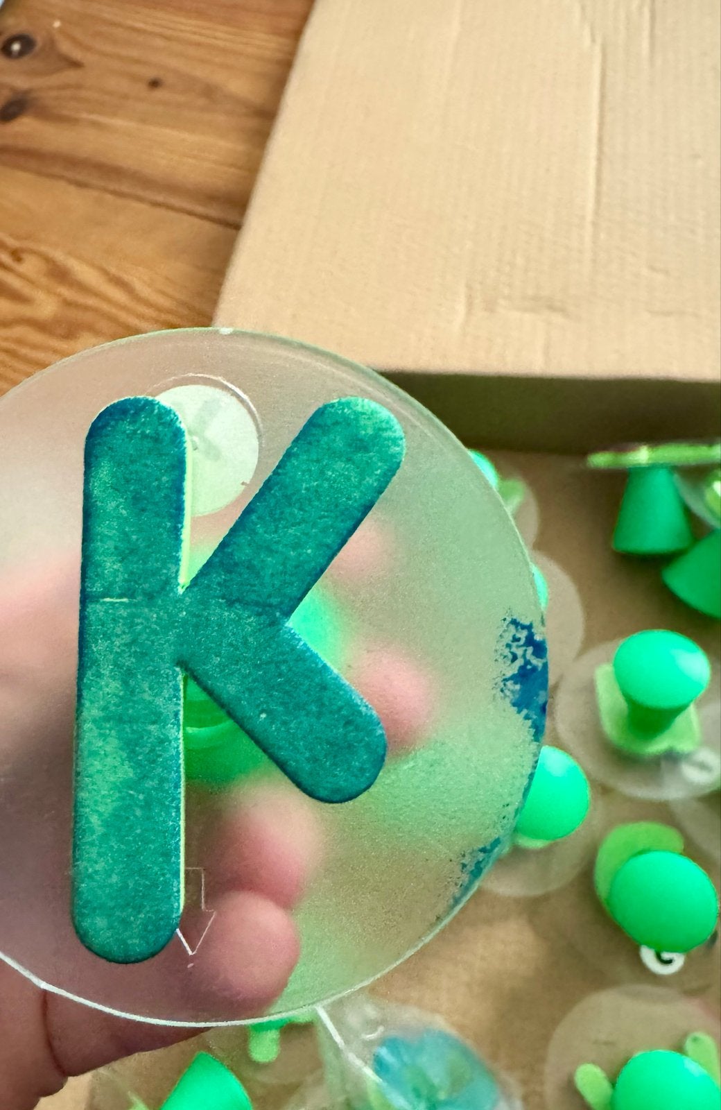 Stempelset letters en cijfers met inktkussens, Ophalen of Verzenden, Zo goed als nieuw, Houten stempel