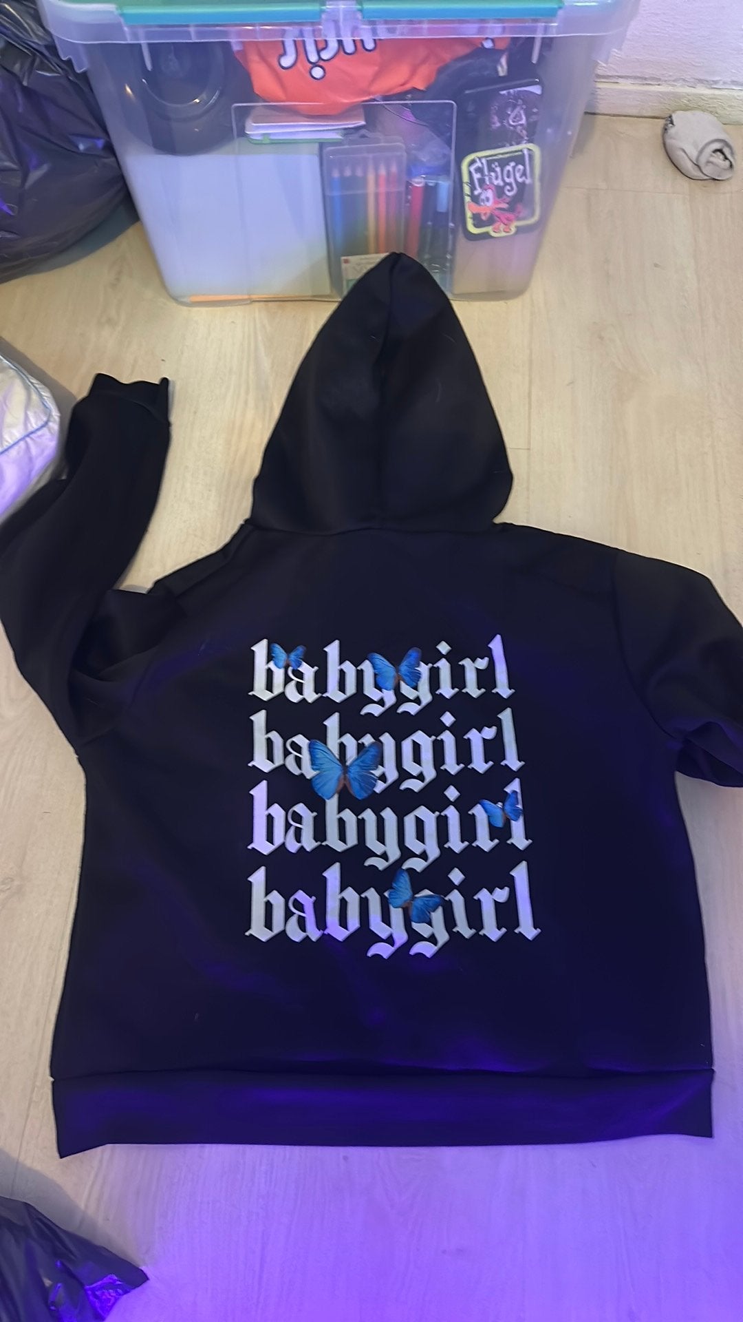 Hoodie zwart, Ophalen, Gedragen, Maat 42/44 (L), Zwart