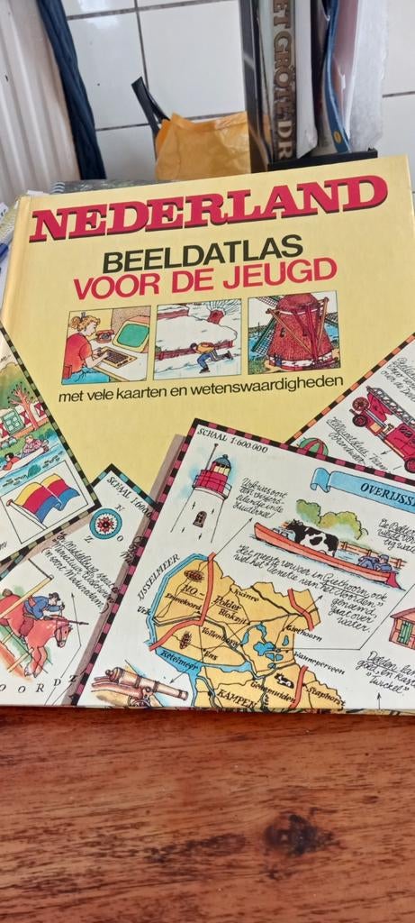 Nederland Beeldatlas voor de Jeugd, Boeken, Overige atlassen, Nieuw, Ophalen of Verzenden, 1800 tot 2000