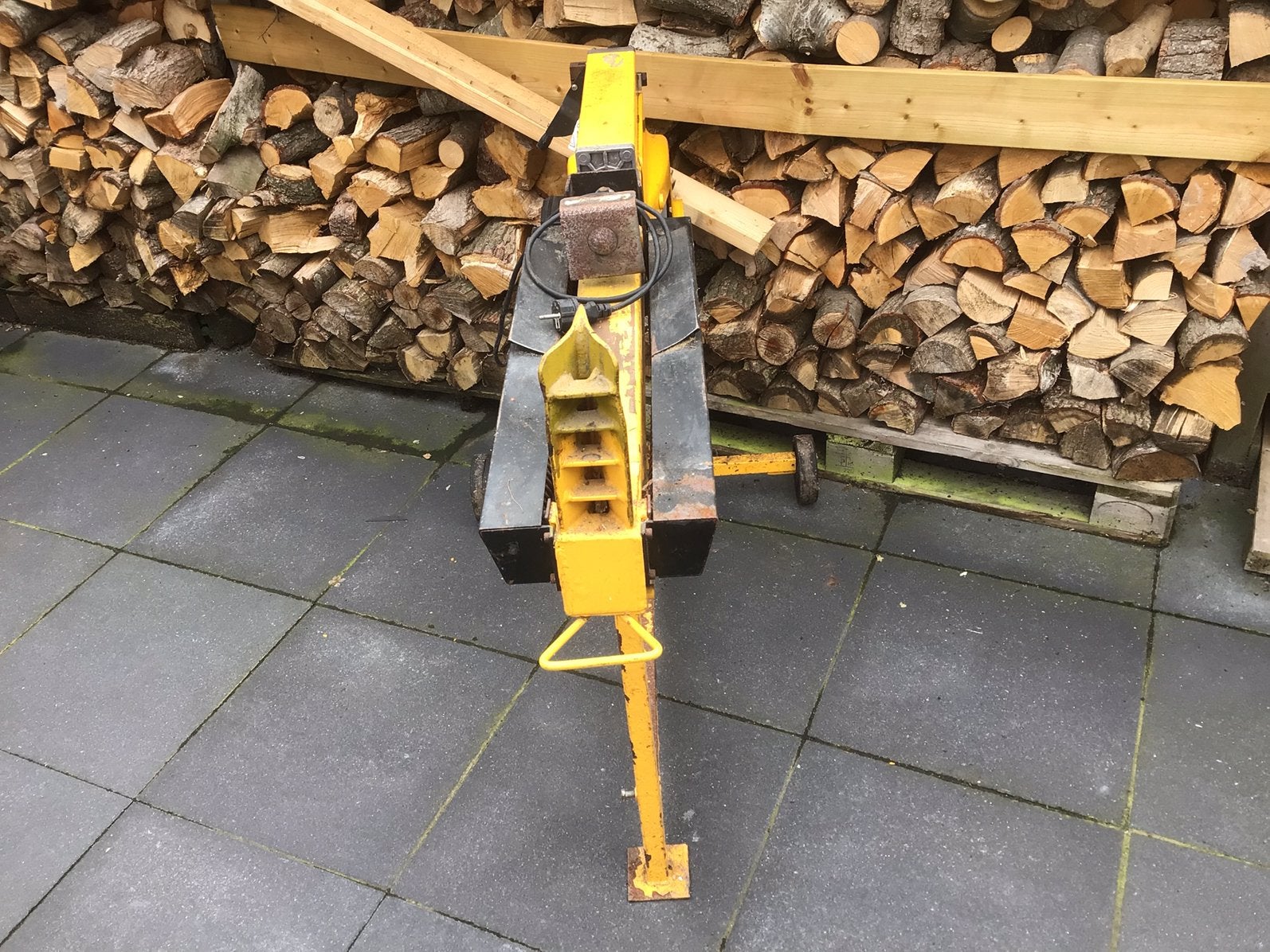 Log spliter, Ophalen, Gebruikt, Elektrisch, Liggend
