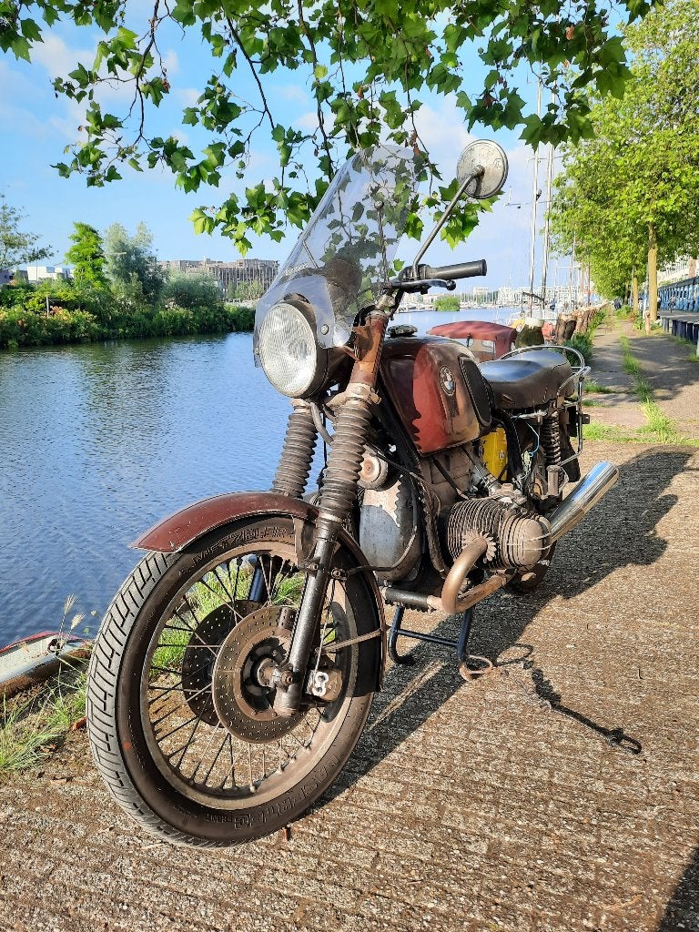 Motorfiets BMW uit 1972, Particulier, Toermotor, Handgeschakeld