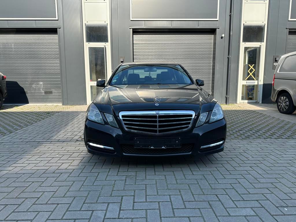 Mercedes-Benz E-Klasse E200 CDI BE Aut7 2012 Zwart, Auto's, Mercedes-Benz, Automaat, Zwart, 4 cilinders, Zwart