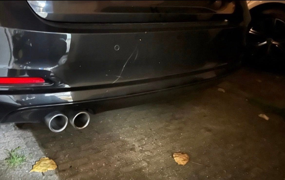 Gezocht ; BMW f30 sedan LCI achterbumper model 6 zylinder, Gebruikt, Ophalen of Verzenden, Achter, Bumper