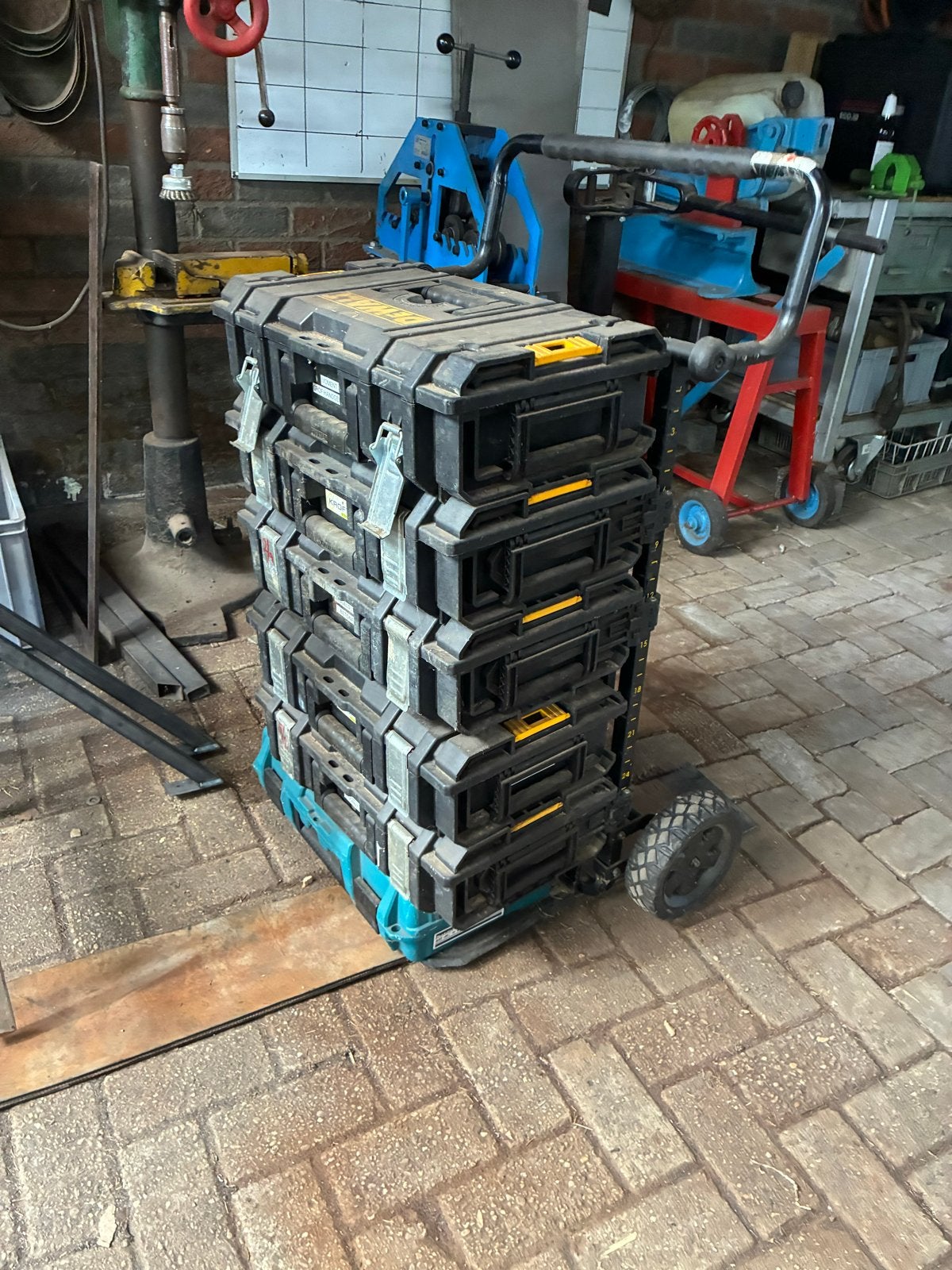 DEWALT TOUGHSYSTEM met koffers - In goede staat, Ophalen, Gebruikt, Gereedschapsopslag, DeWalt