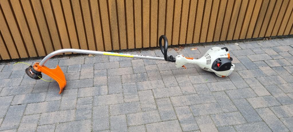 nette stihl fs 40 trimmer, Ophalen, Gebruikt, 10 tot 30 cm, Stihl