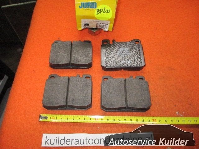 Remblokken voorzijde Mercedes W123 SL R107 BP635 Jurid 57127, -, Nieuw, Ophalen of Verzenden, -