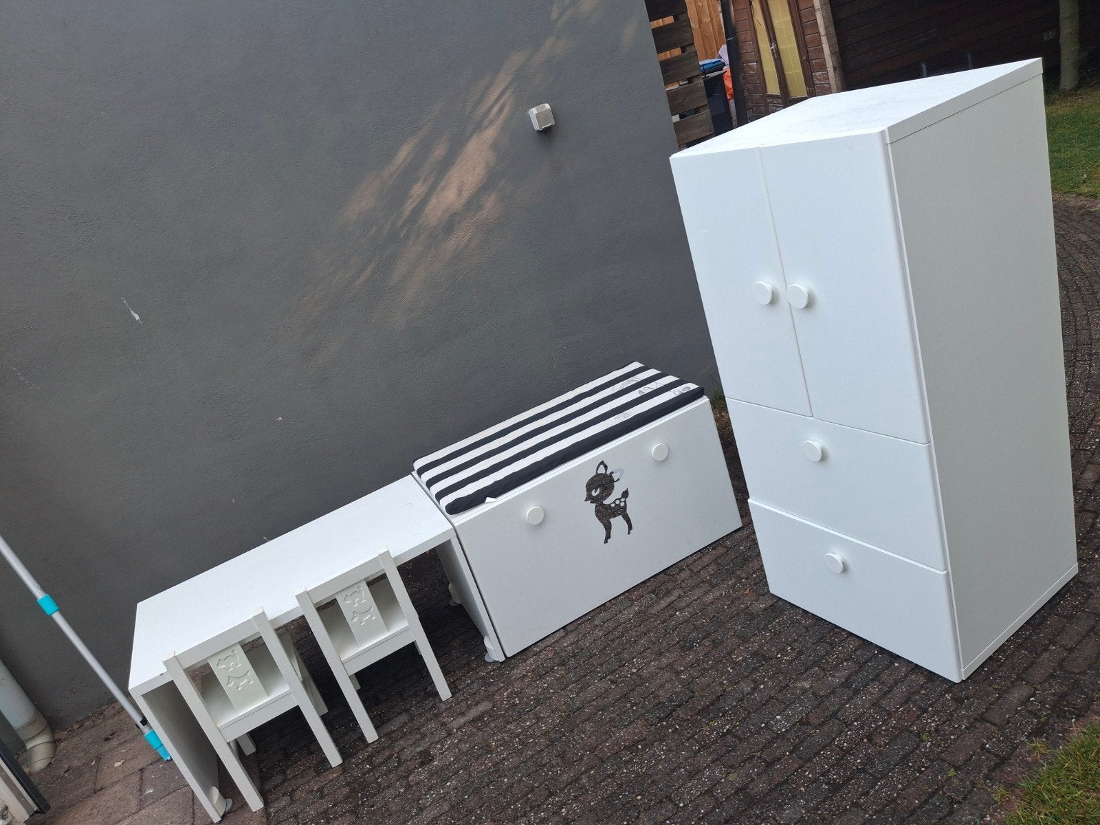 IKEA meubels. Kast, Bankje met Opbergruimte, Tafel & S, Ophalen, Gebruikt, Jongetje of Meisje
