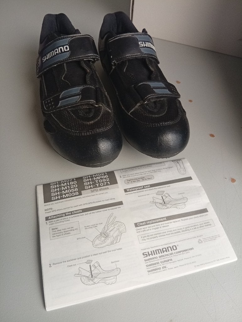Wielrenschoenen, Ophalen, Zo goed als nieuw, Helm