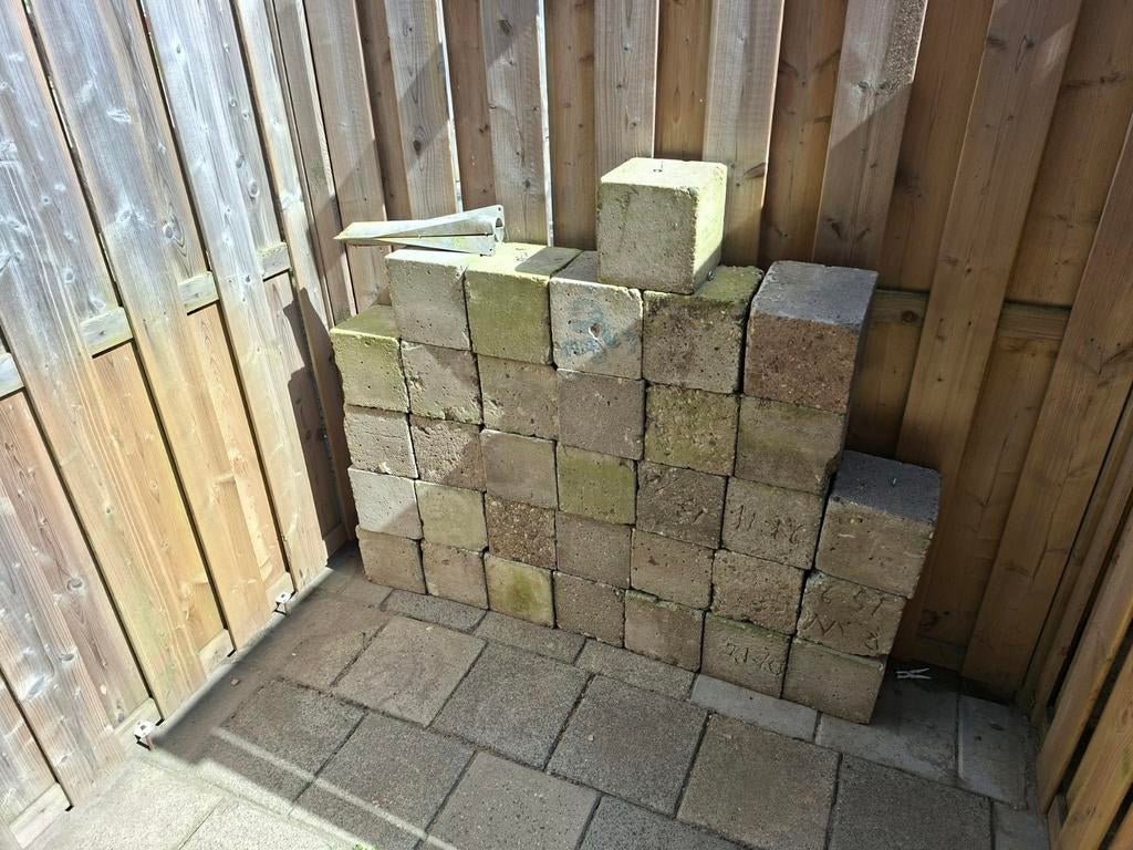 Stapelblokken 20x20 27 stuks gratis ophalen, Ophalen of Verzenden, Beton, Minder dan 5 m², Overige typen
