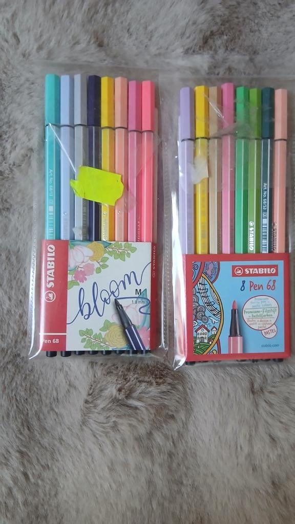 2 pakjes stiften - Stabilo, Ophalen of Verzenden, Potlood of Stift