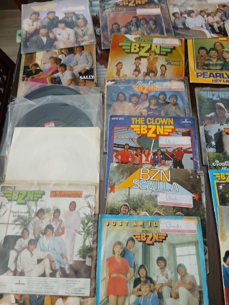 Vinyl singels bzn, Ophalen of Verzenden, Zo goed als nieuw, Pop