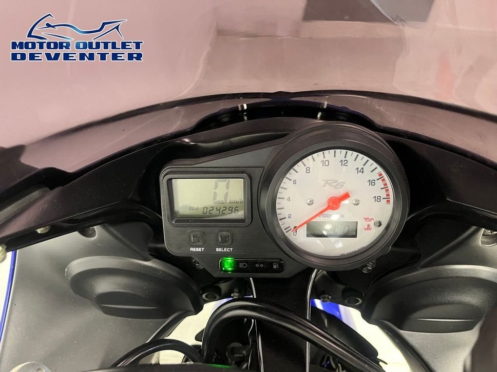 Hele mooie YAMAHA YZF R6 YZF-R6 (bj 2001), 4 cilinders, Motorrijbewijs A, Bedrijf, Onbekend