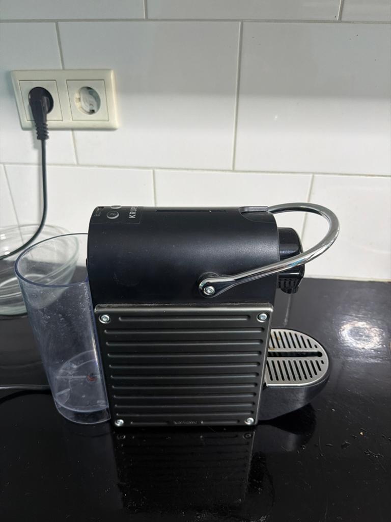 Krups Nespresso pixi- Compacte Espresso Machine, Gebruikt, Espresso apparaat, Ophalen of Verzenden, 1 kopje