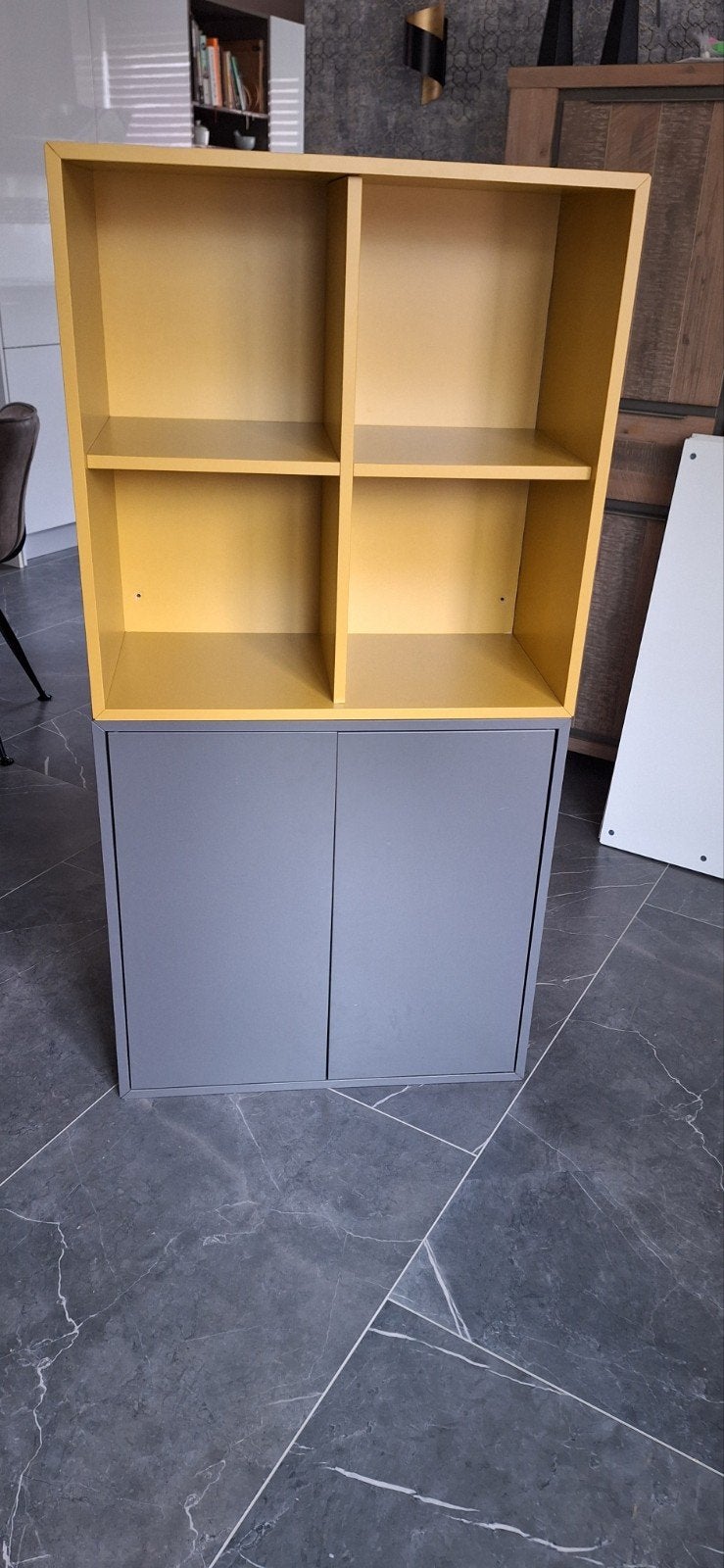 2 kastjes 1x okergeel 1 x antraciet.  70x70x35 cm, Huis en Inrichting, Kasten | Wandmeubels, Ophalen, Zo goed als nieuw, Minder dan 150 cm