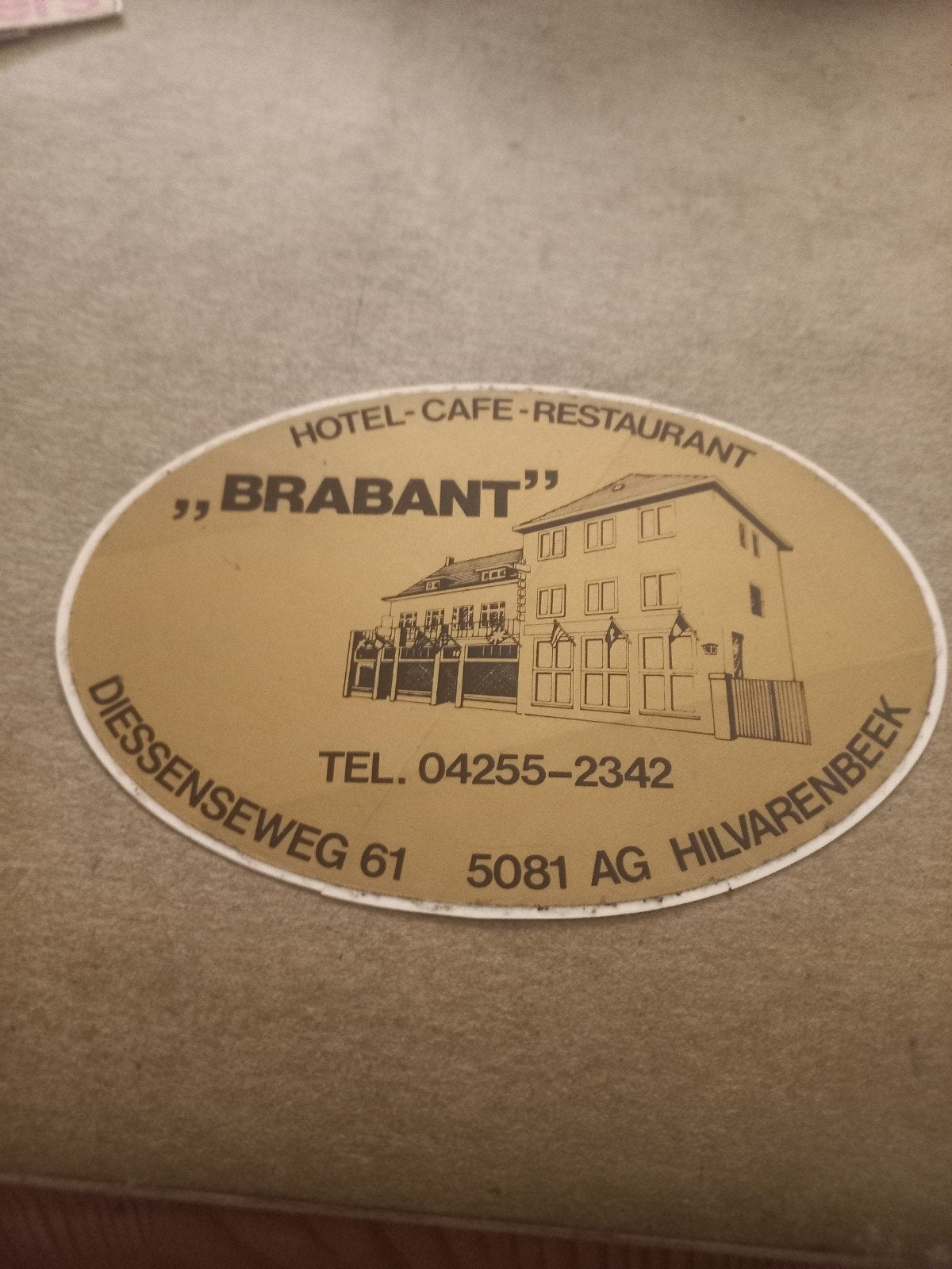 Vintage Sticker Hotel-Café-Restaurant Brabant Hilvarenbeek, Ophalen of Verzenden, Gebruikt