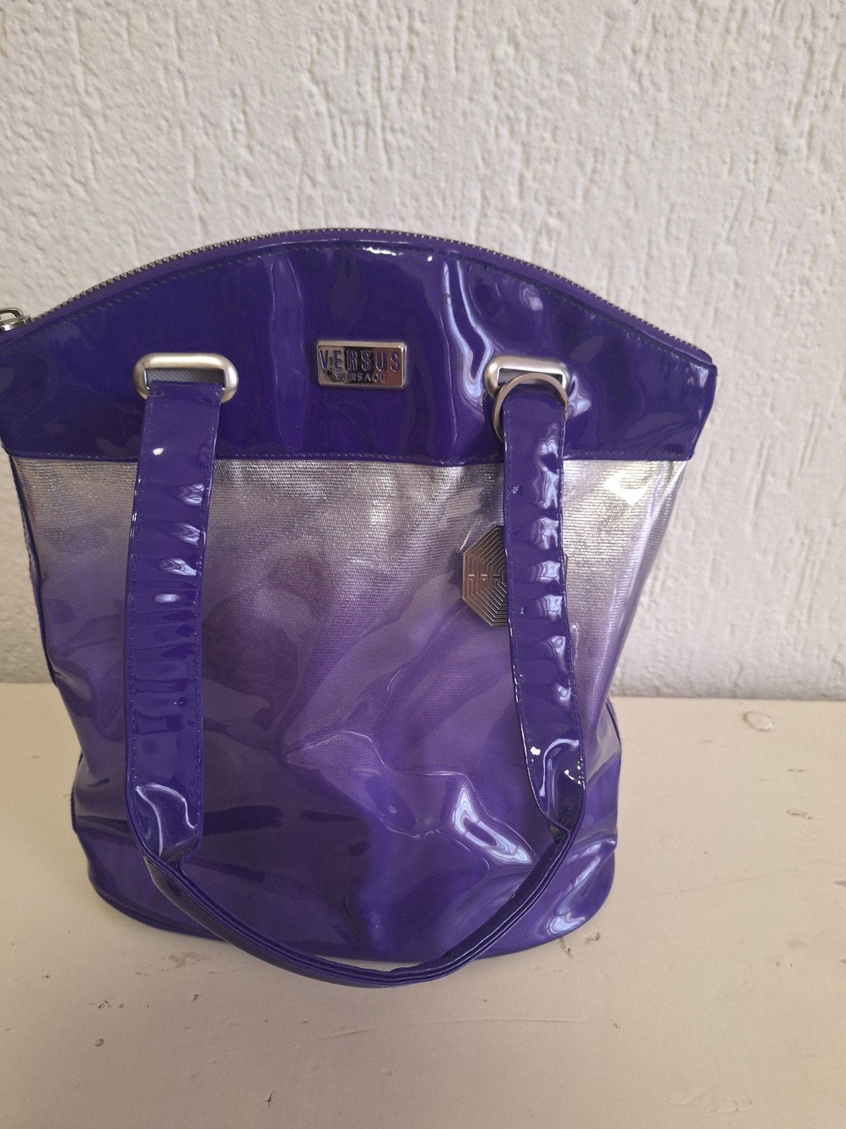 VERSUS Versace handtas zgan, Ophalen of Verzenden, Zo goed als nieuw, Paars, Handtas