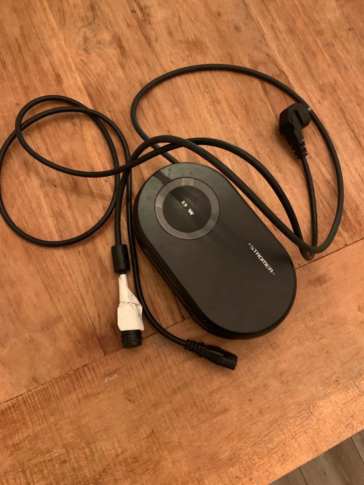 Stromer Cr190 accu lader (laad batterijen op tot +- 80%), Ophalen of Verzenden, Gebruikt, Overige merken, Snellader