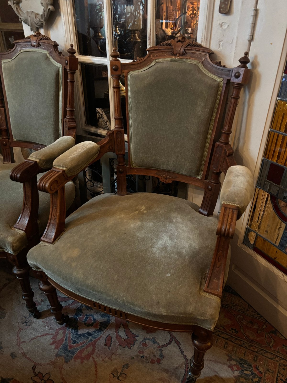 Twee antieke lodewijk stoelen, Antiek en Kunst, Antiek | Meubels | Stoelen en Banken, Ophalen