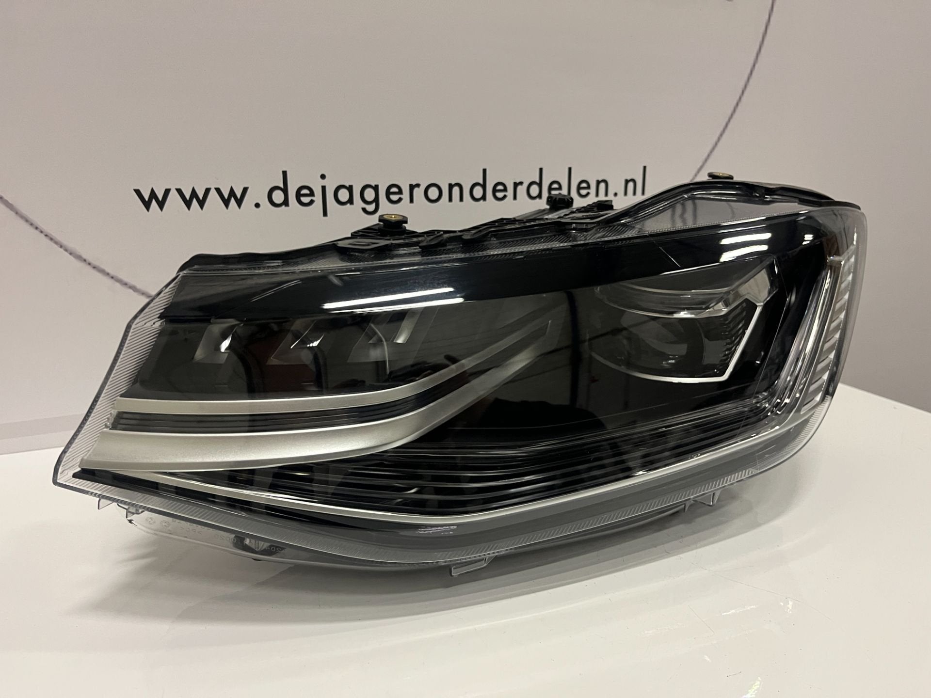 VW CADDY 2K8 VOL LED KOPLAMP LINKS 2K8941035J 2020-, Auto-onderdelen, Verlichting, Gebruikt, Volkswagen, Volkswagen AG, Berliner Ring 2
38440  Wolfsburg, DE