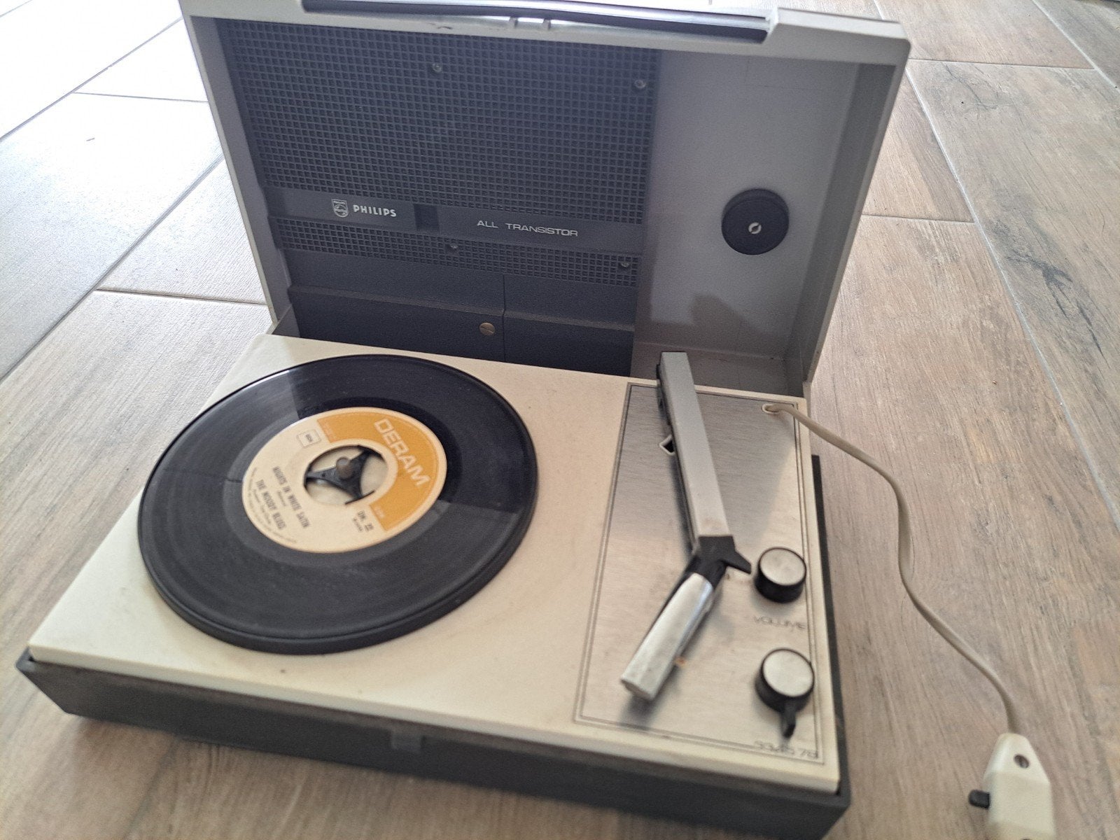  Philips 22GF210 draagbare kofferplatenspeler, Audio, Tv en Foto, Platenspelers, Ophalen, Philips