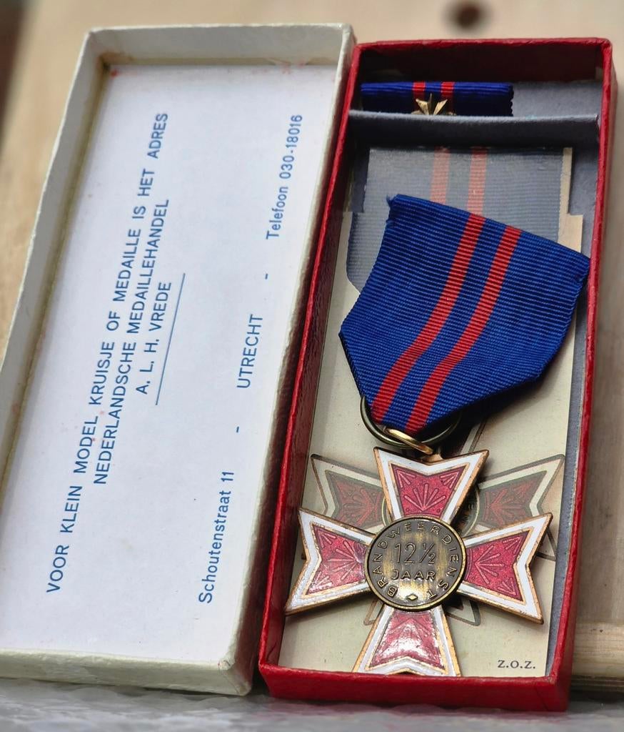 Brandweer medaille 12 1/2, Ophalen of Verzenden, Overige materialen