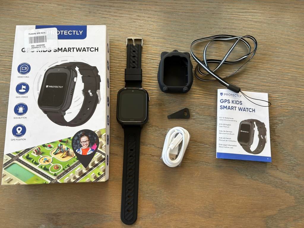 Protectly GPS Horloge Kind - Zwart, Sieraden, Tassen en Uiterlijk, Smartwatches, !, Zwart, Siltcon, Ophalen of Verzenden