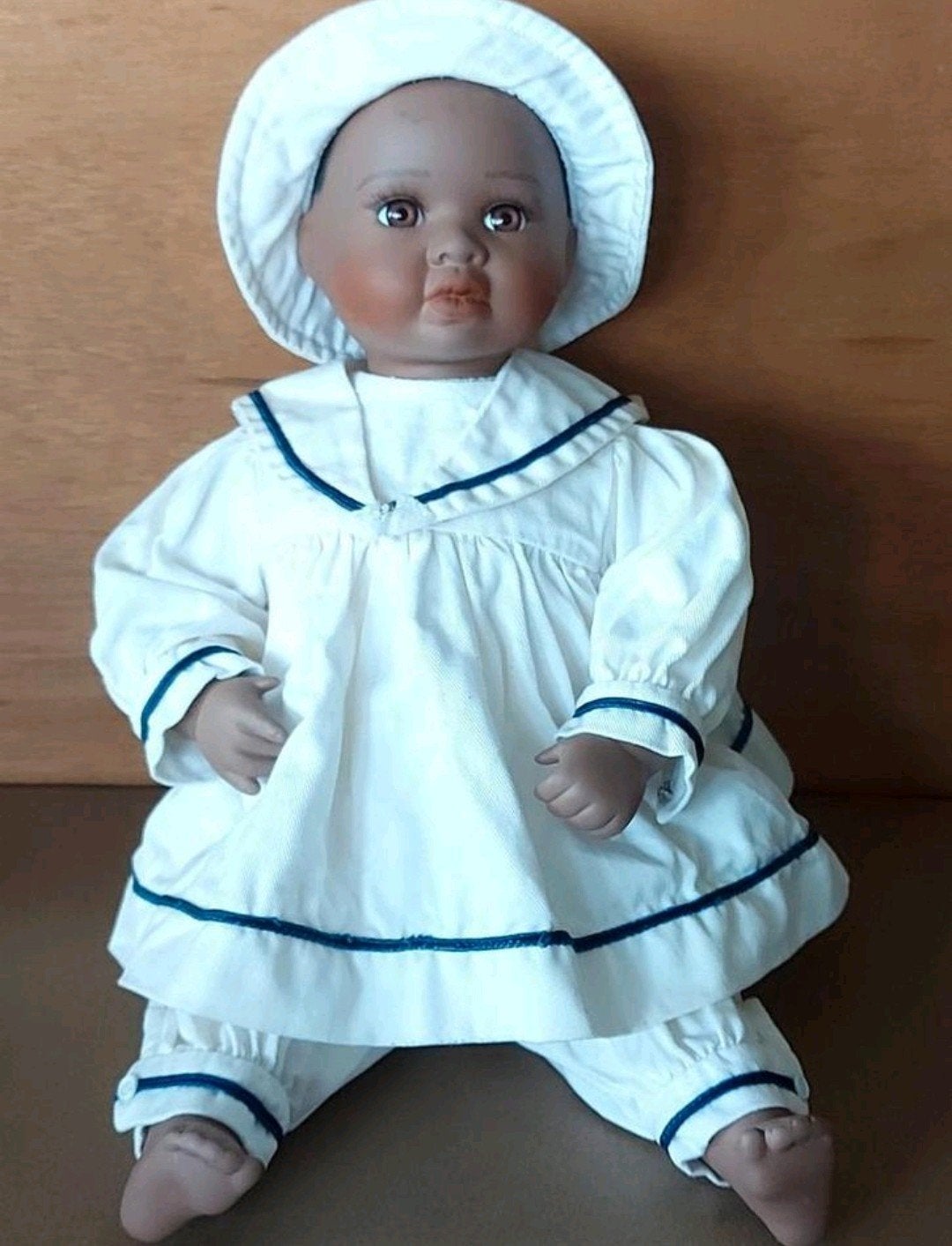 Linda Worrall bruine Babypop  Ashton Drake Galleries 1996, Verzenden, Zo goed als nieuw, Babypop, Levensecht of Reborn