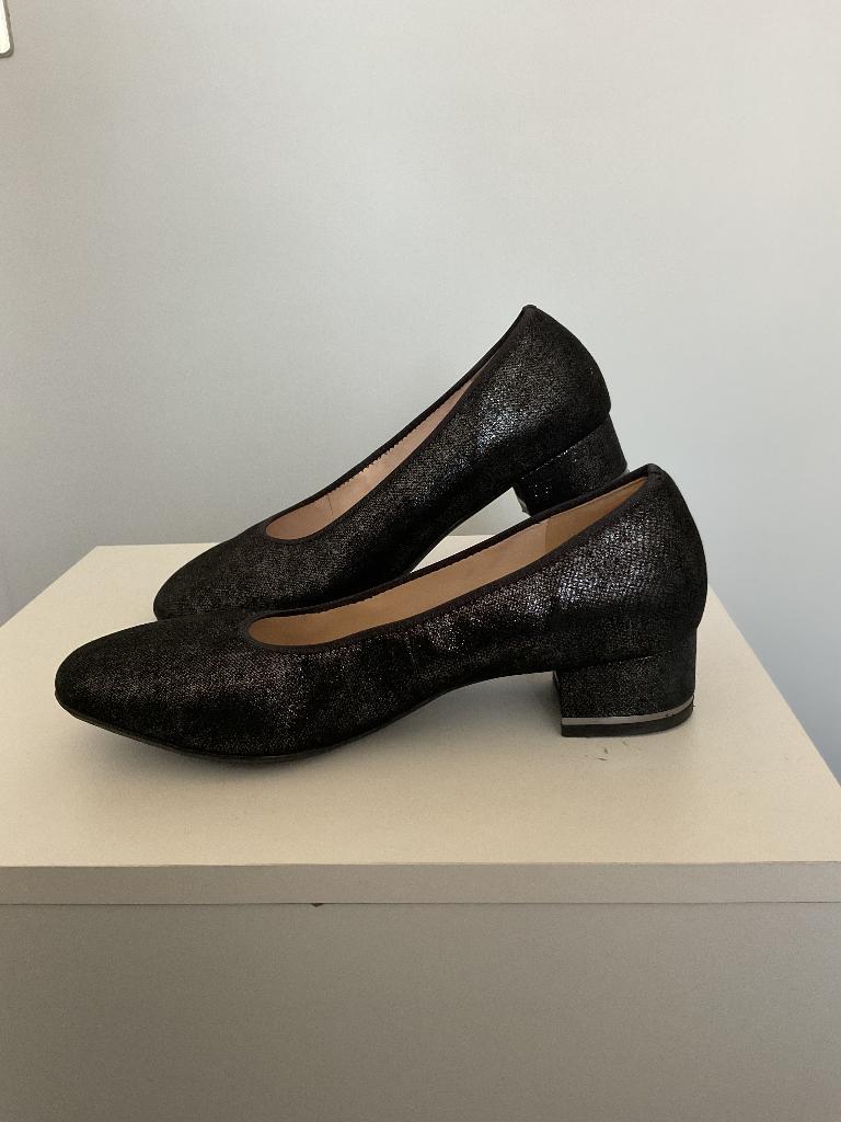 Damesschoenen maat 39, Schoenen met lage hakken, Zwart, Ophalen of Verzenden, Zo goed als nieuw