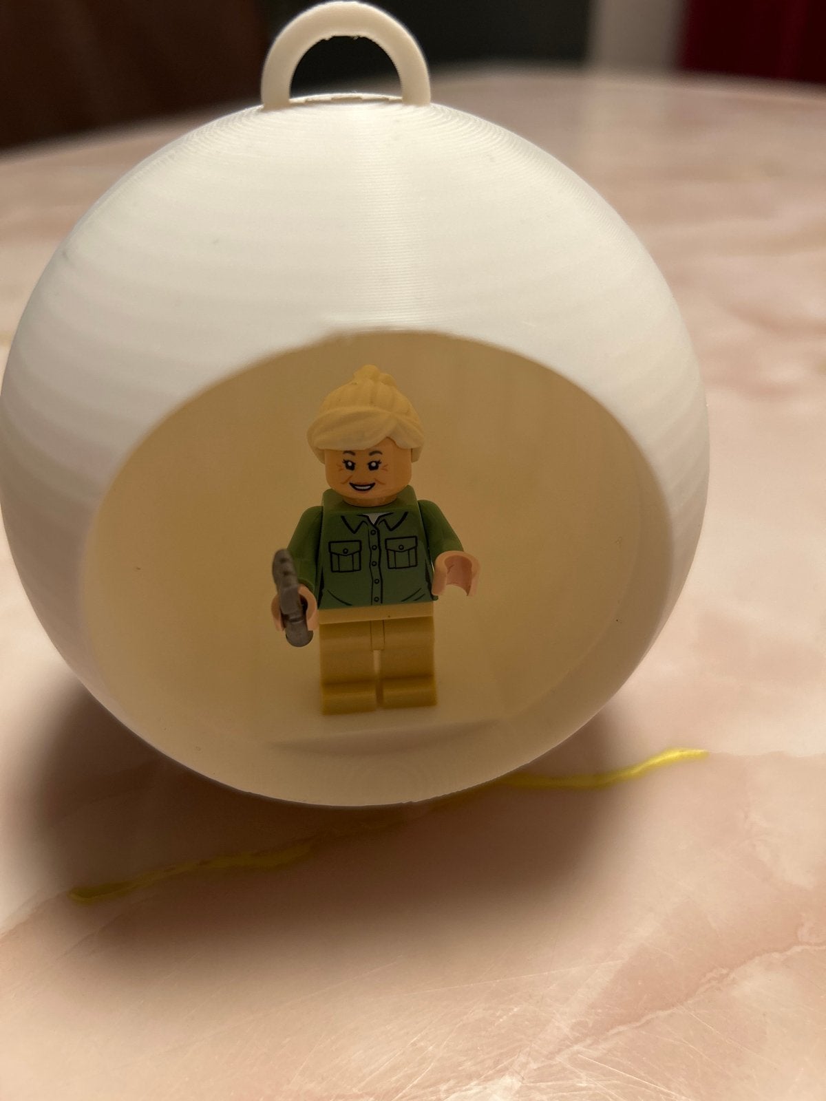 Nieuwe kerstbal waar je eennmlego popje in kunt plaatsen, Ophalen of Verzenden, Nieuw