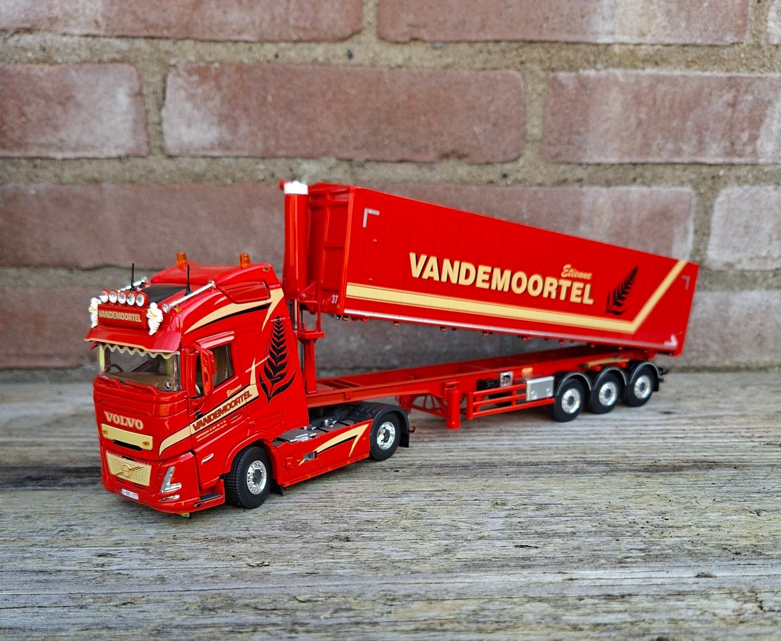 Tekno Volvo FH5 aero Vandemoortel kippercombinatie, Ophalen of Verzenden, Nieuw, Bus of Vrachtwagen