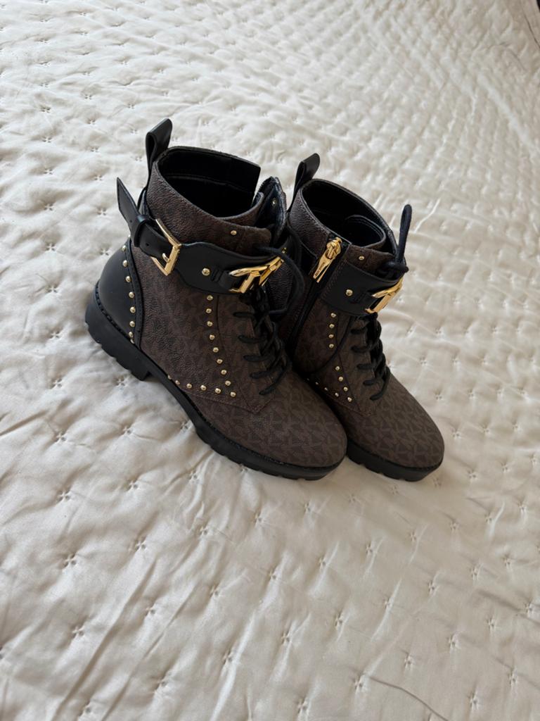 Michael Kors Bruine Laarzen met Studs, Ophalen of Verzenden, Zo goed als nieuw, Bruin, Lage of Enkellaarzen