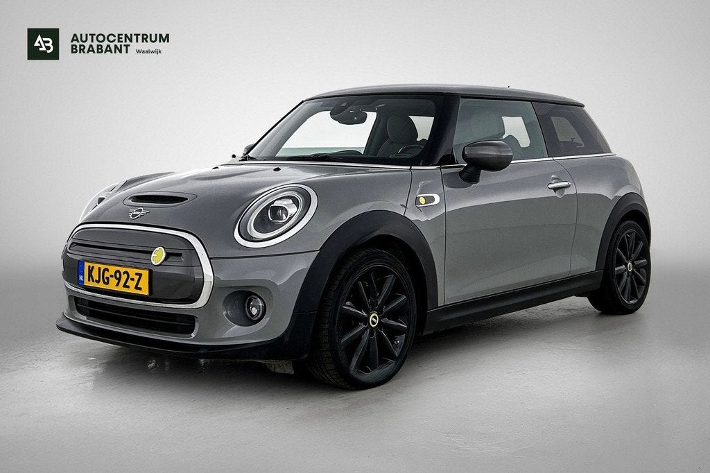Mini Cooper SE Electric Yours 33 kWh 93% SoH (Dealer Onderh,, Gebruikt, Parkeerassistent, 4 stoelen, Mini Electric