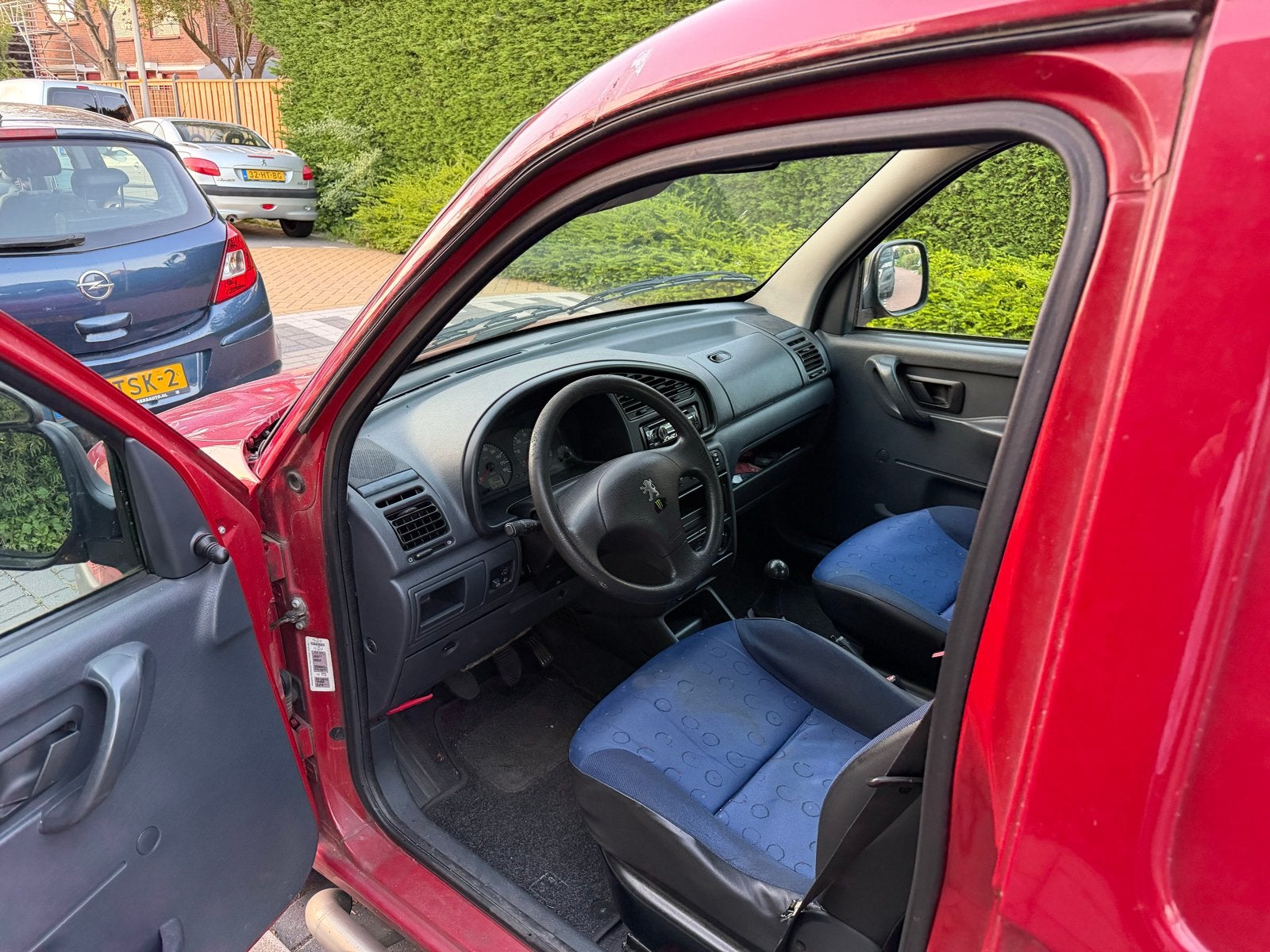 Peugeot Partner 1.4 170C 2002, Auto's, Bestelauto's, Particulier, Airbags, Centrale vergrendeling, Elektrische ramen, Peugeot
