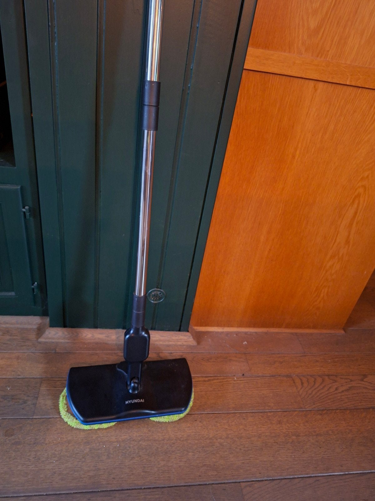 Hyundai cordless spinning mop, Ophalen of Verzenden, Raamwisser of Trekker