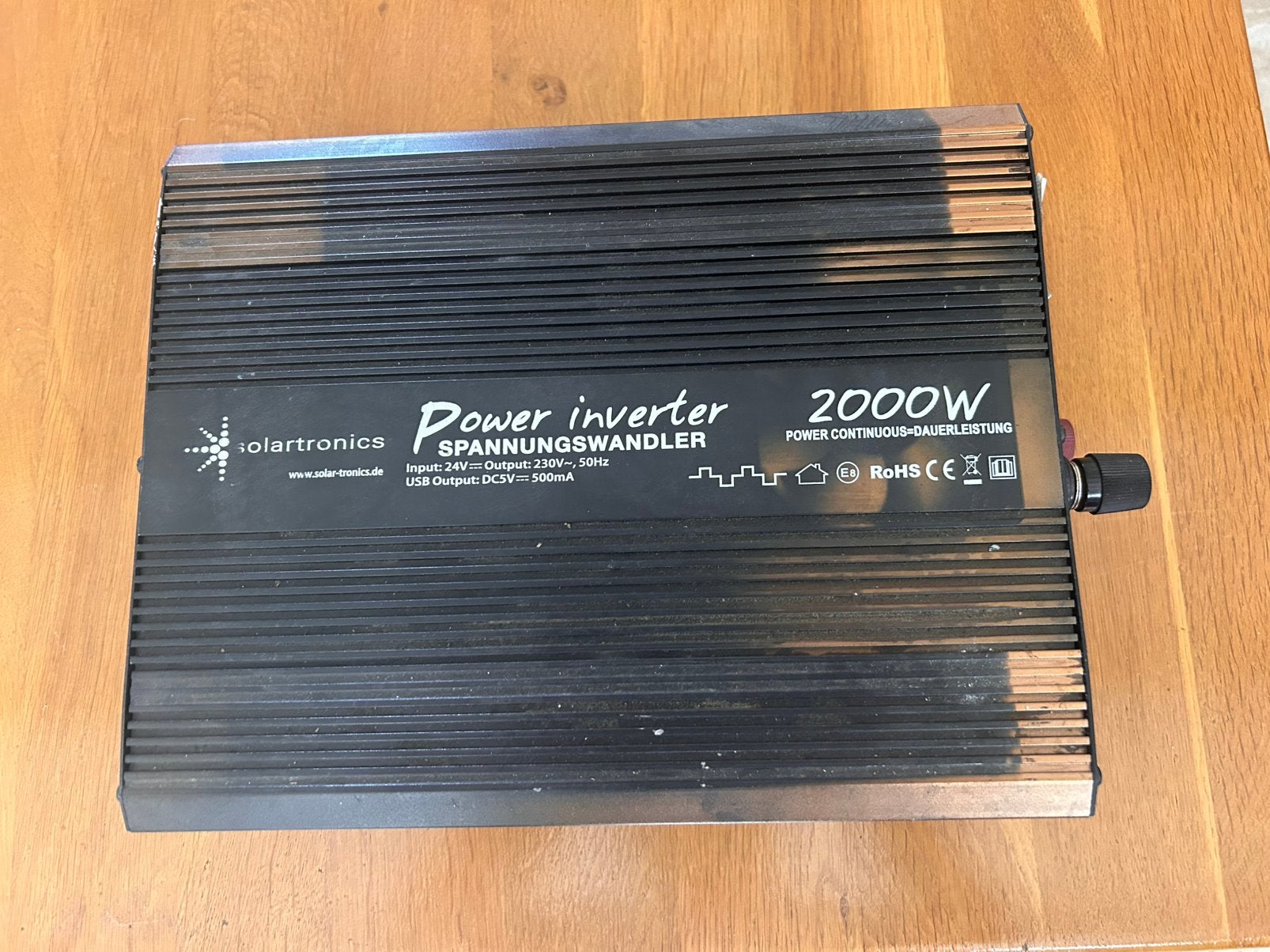 Omvormer 24-230 volt 2000watt, Caravans en Kamperen, Ophalen of Verzenden, Zo goed als nieuw