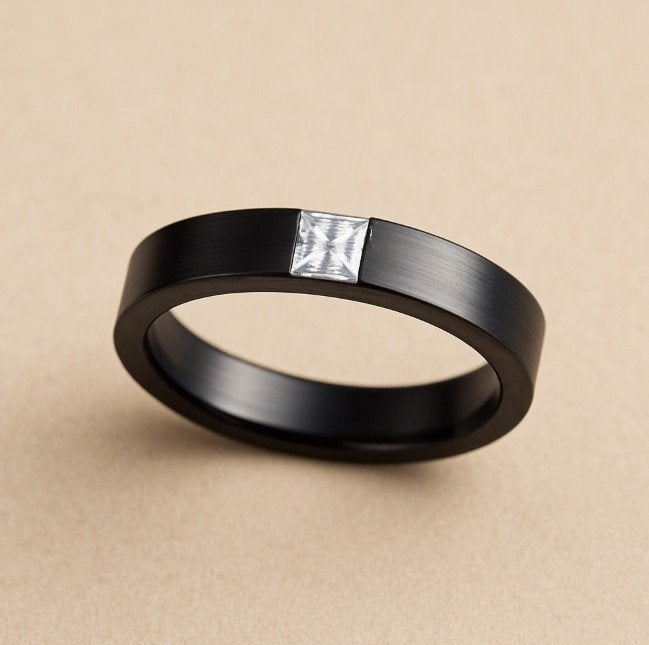 Zwarte ring maat 17.5mm, Overige materialen, Ut, Zwart, Nieuw