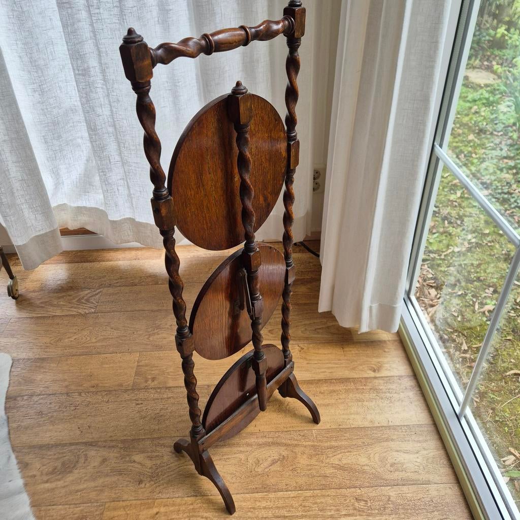 Antieke Engelse cake etagere inklapbaar, Ophalen