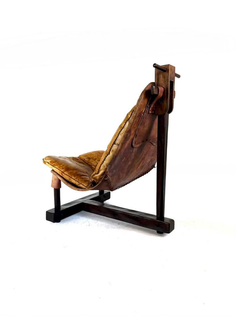 Braziliaanse Brutalistische driepootfauteuil ‘60, Vintage retro buisframe design rotan webbing papercord deens, Ophalen of Verzenden