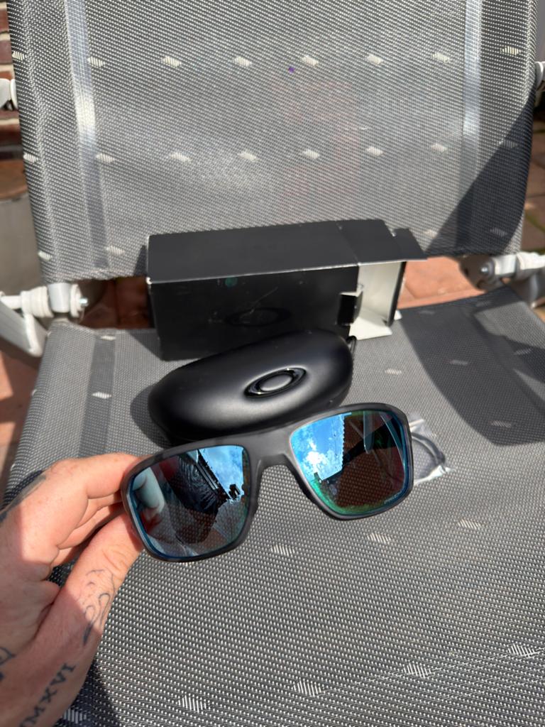 Oakley splitshot zonnebril, Sieraden, Tassen en Uiterlijk, Zonnebrillen en Brillen | Heren, Zonnebril, Overige kleuren, Ophalen of Verzenden