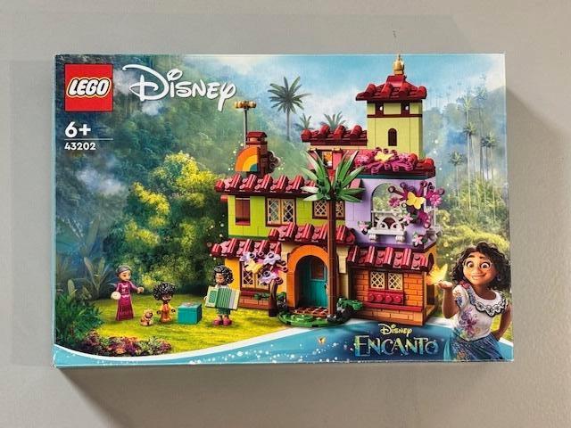 LEGO 43202 DIsney Encanto Huis van de familie Madrigal, Kinderen en Baby's, Speelgoed | Duplo en Lego, Ophalen of Verzenden, Zo goed als nieuw